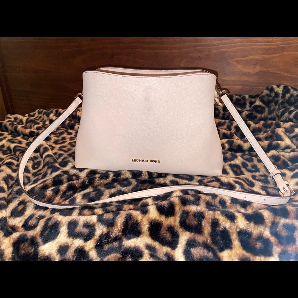 Michael Kors cross body